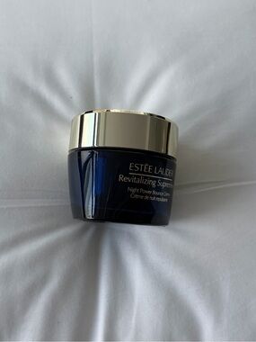 Estee Lauder Revitalizing Supreme+ Night Cream